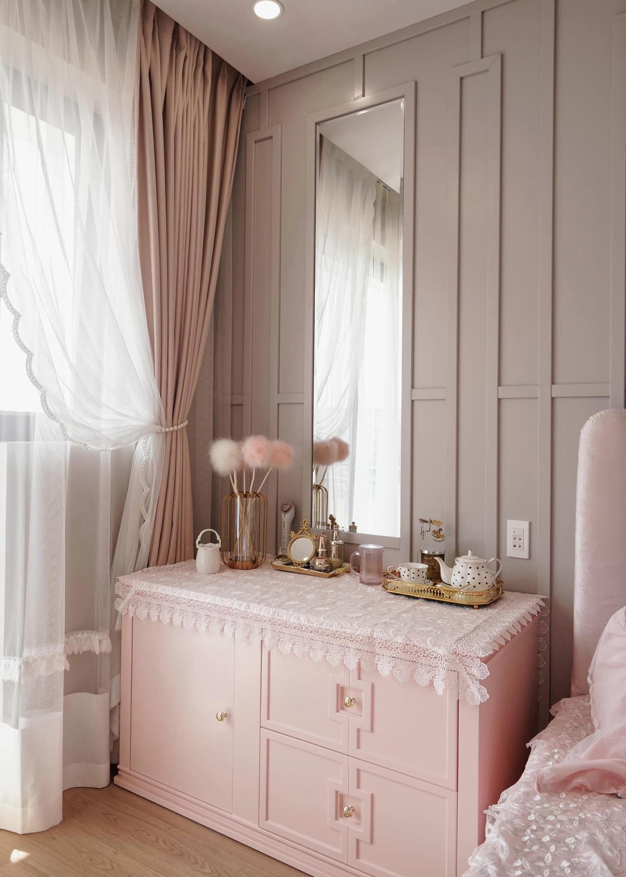 Mê mẩn trước ngôi nhà 5 tầng màu hồng của cô gái Hải Phòng