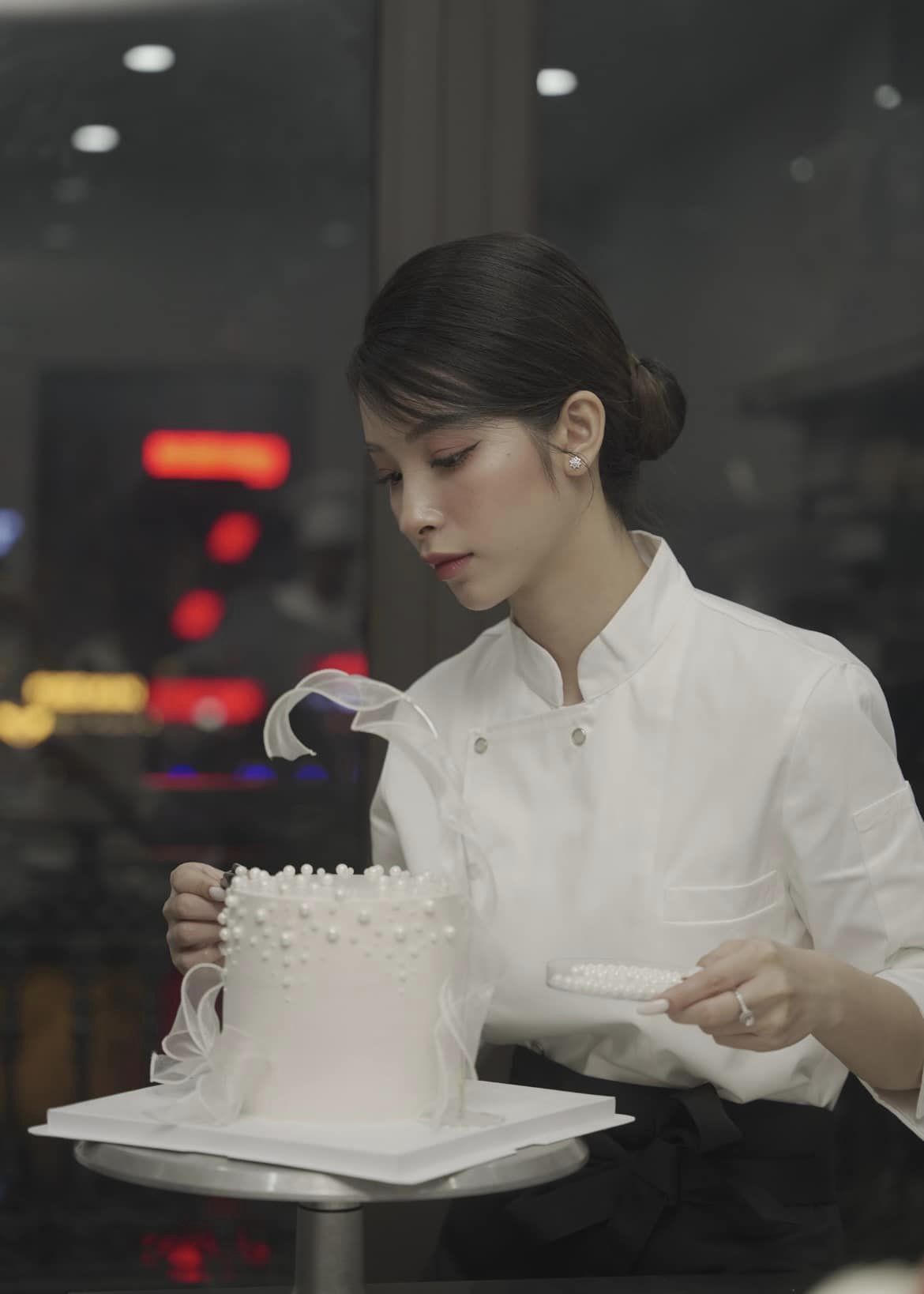 Mê mẩn trước ngôi nhà 5 tầng màu hồng của cô gái Hải Phòng