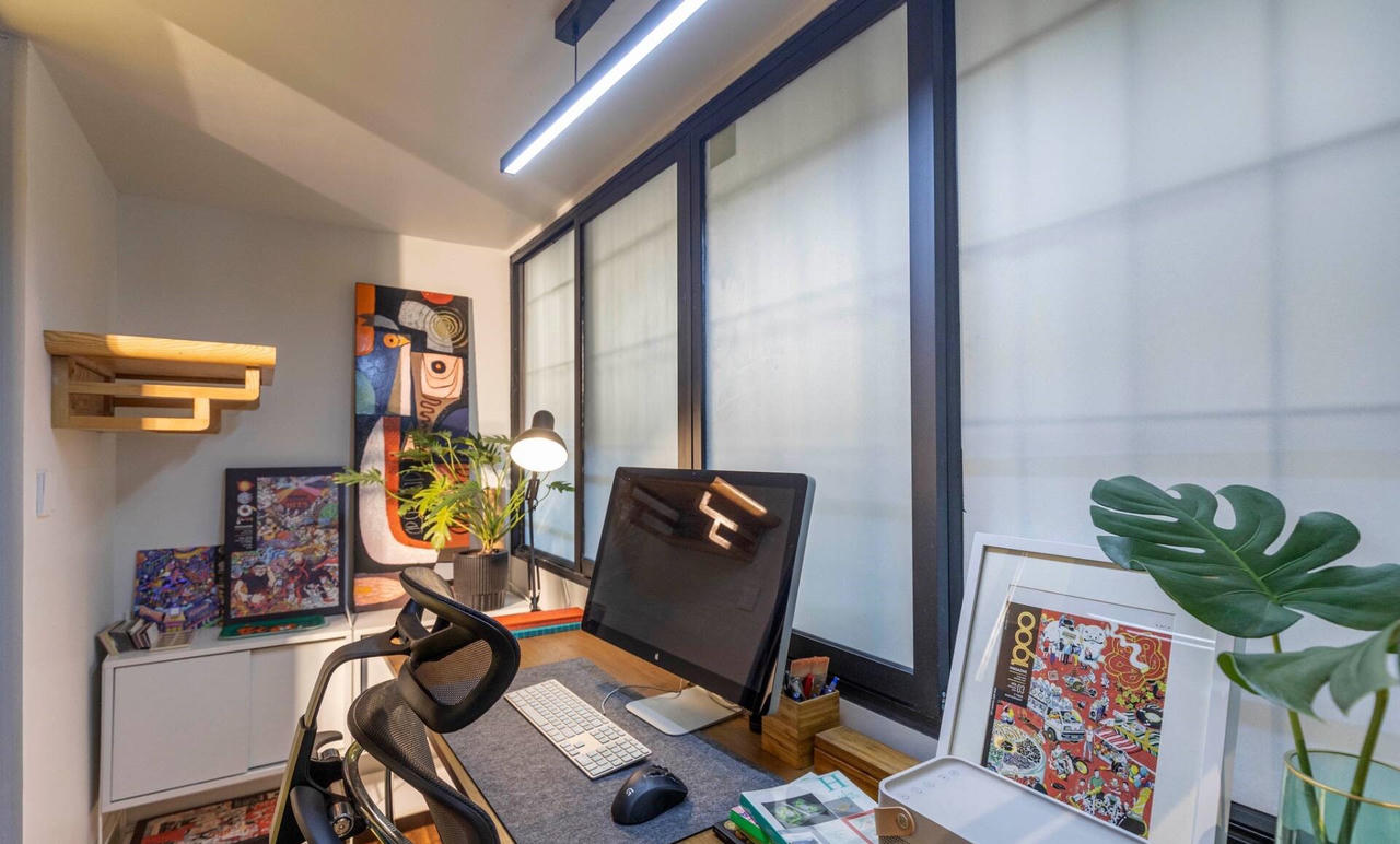 “Lột xác” nhà tập thể thành căn hộ giao thoa hai tính cách đối lập của đôi vợ chồng trẻ