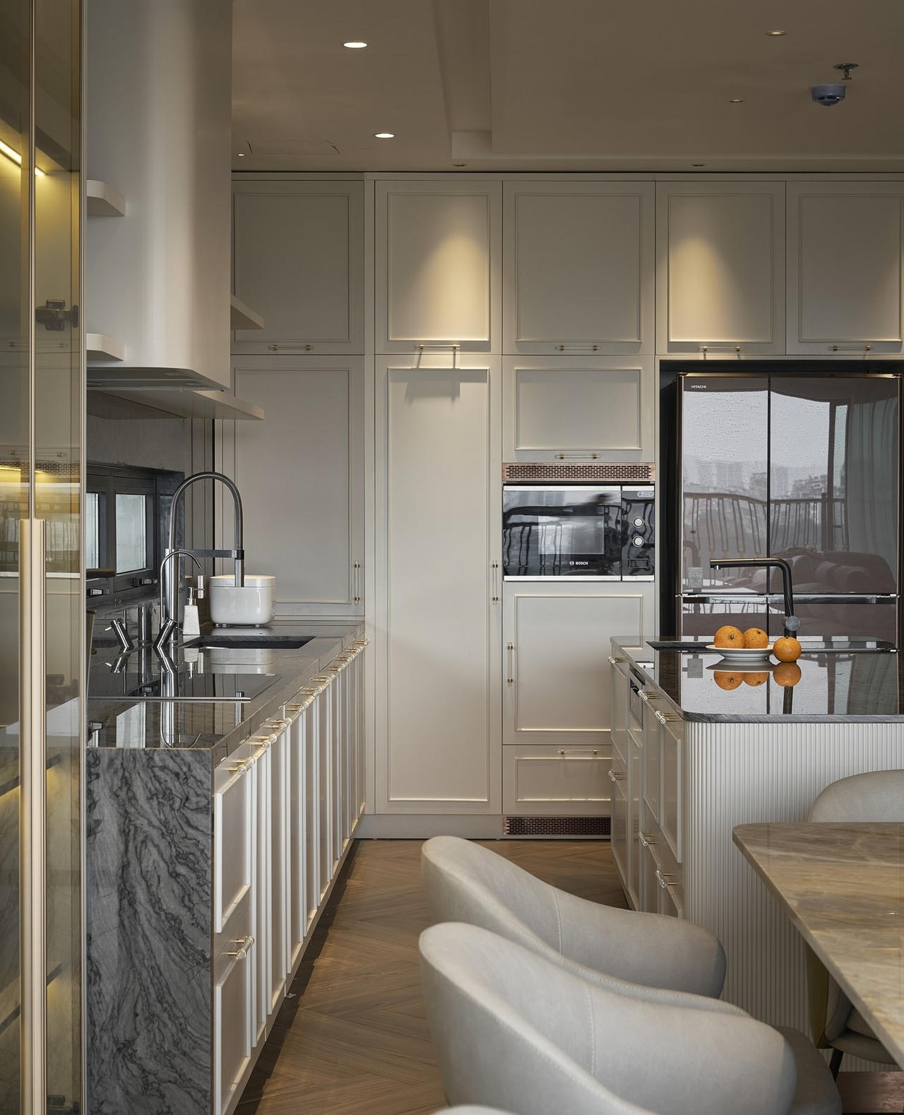 Căn hộ bao trọn view công viên Thống Nhất, thiết kế hiện đại tone chủ đạo ghi xám pha xanh Olive cực huyền bí