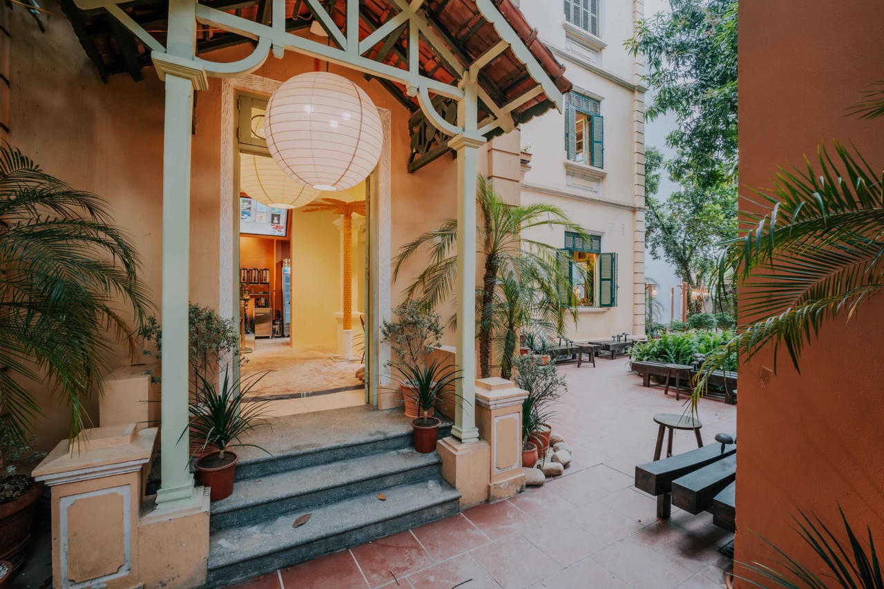 Đã mắt với căn biệt thự “cổ tích” giữa lòng Hà Nội, góc nào cũng mê