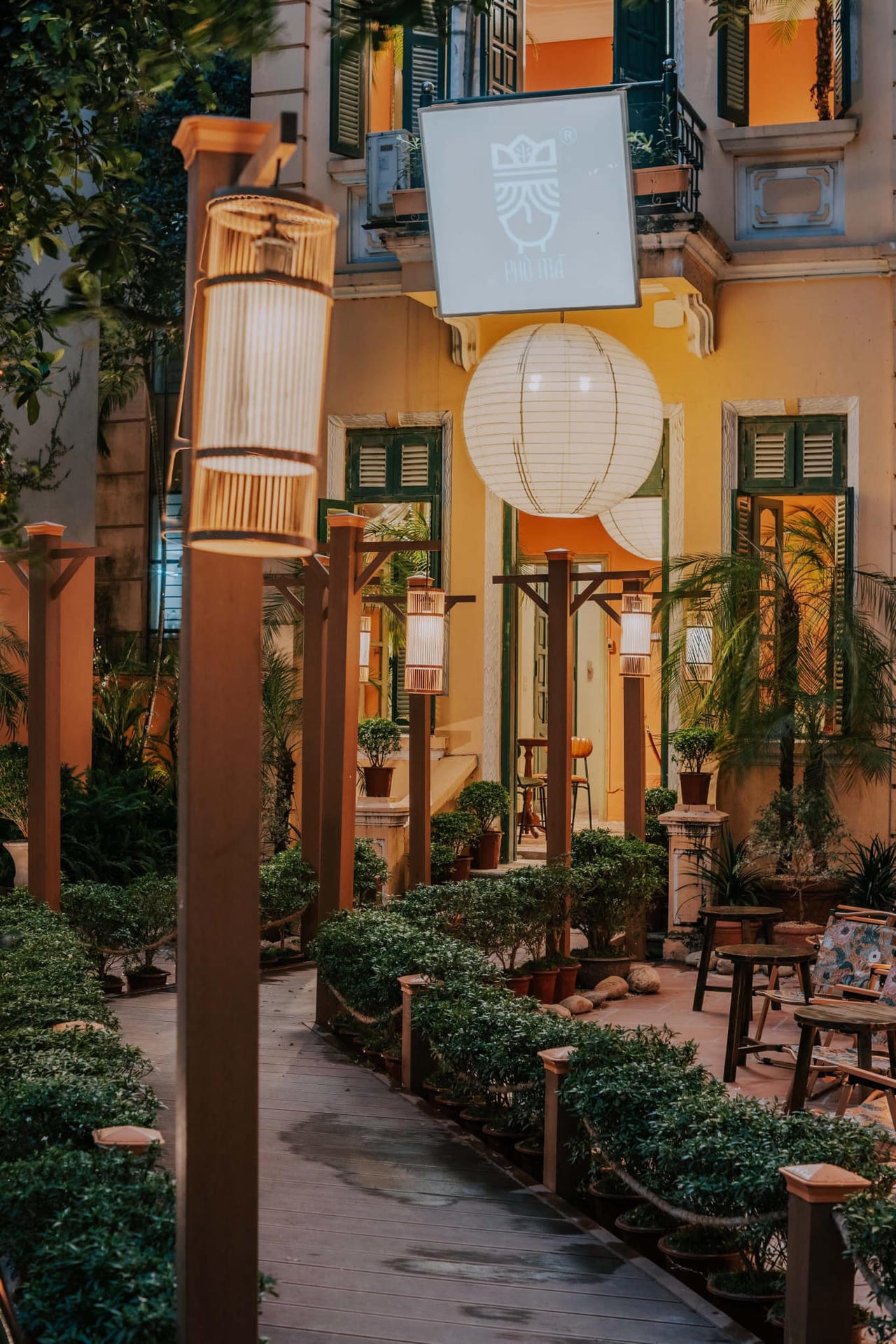 Đã mắt với căn biệt thự “cổ tích” giữa lòng Hà Nội, góc nào cũng mê