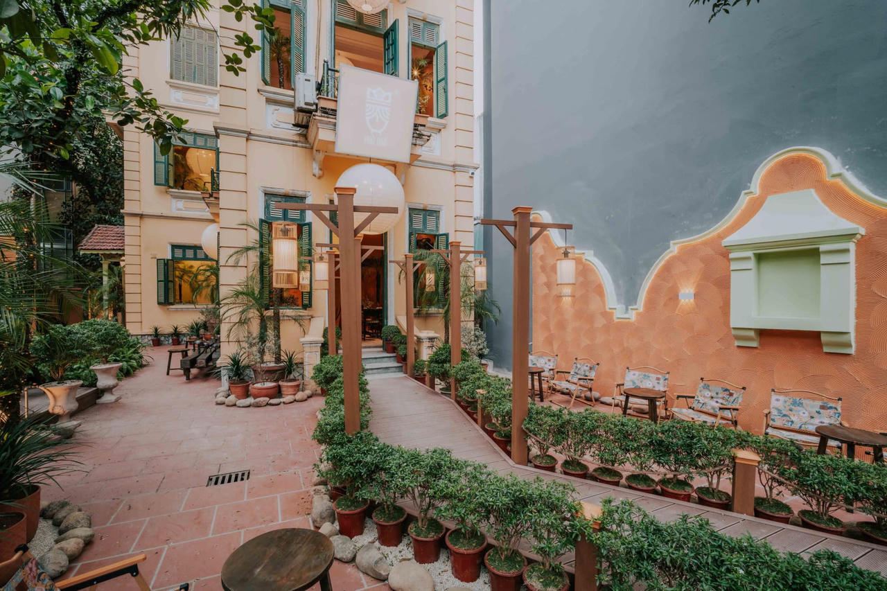 Đã mắt với căn biệt thự “cổ tích” giữa lòng Hà Nội, góc nào cũng mê