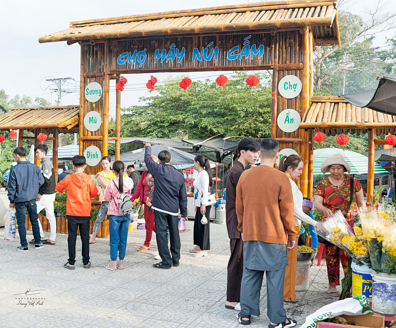 Chợ Mây - phiêu lưu ký