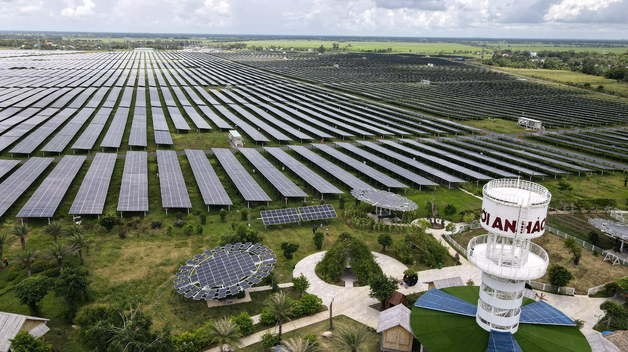 Tính kiên định, quyết đoán của thế hệ người sáng lập giúp Sao Mai 'vượt sóng tiến về phía trước'