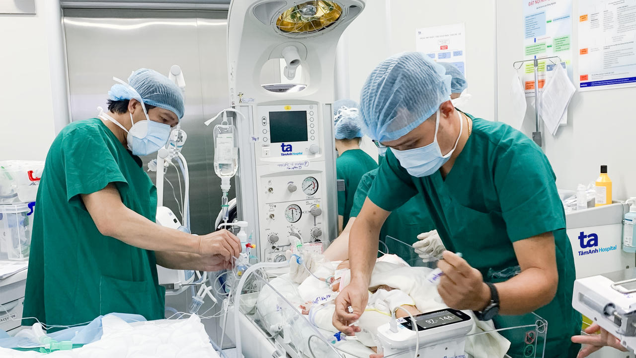 Bệnh viện Tâm Anh cứu trẻ 4 ngày tuổi mắc dị tật bẩm sinh hiếm gặp
