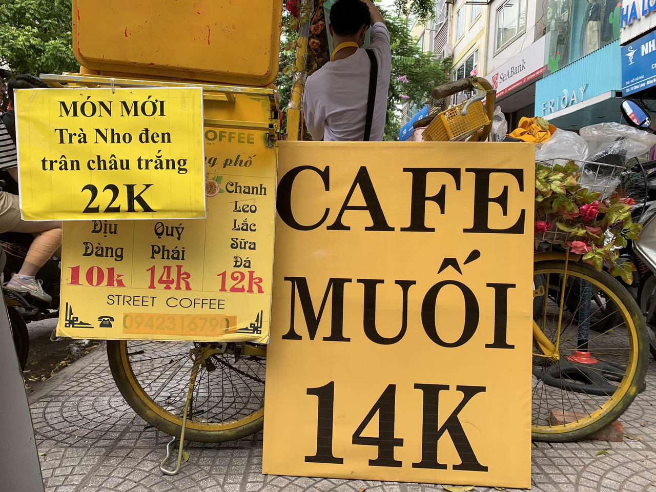 Cà phê muối 'hút khách' ở Hà Nội