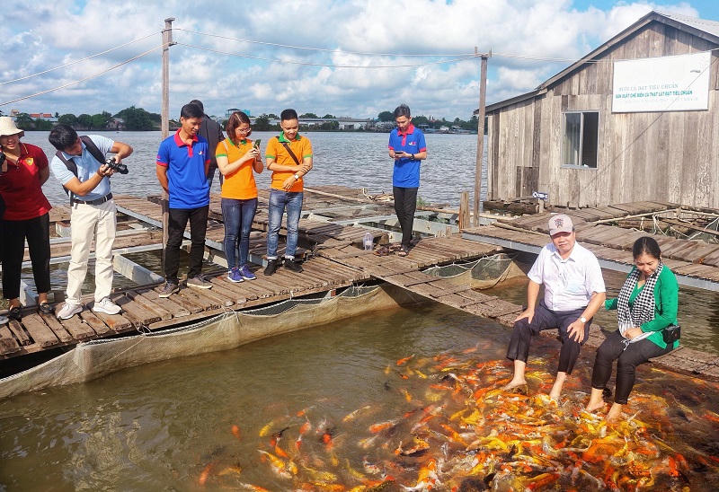 Phát triển văn hóa bản địa để 'níu chân' du khách 