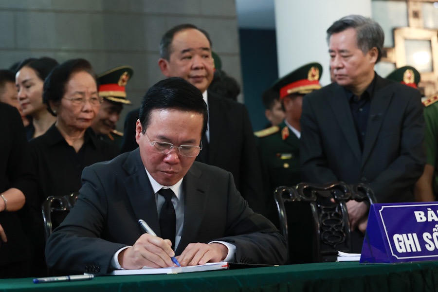 Lãnh đạo Đảng, Nhà nước viếng Thượng tướng Nguyễn Chí Vịnh