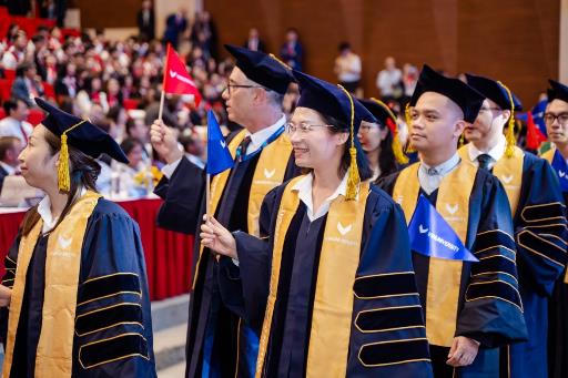 Lễ Khai giảng đậm chất “Tây” của VinUni