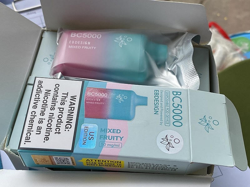 Phát hiện kho chứa hơn 100.000 sản phẩm thuốc lá điện tử tại Bắc Ninh