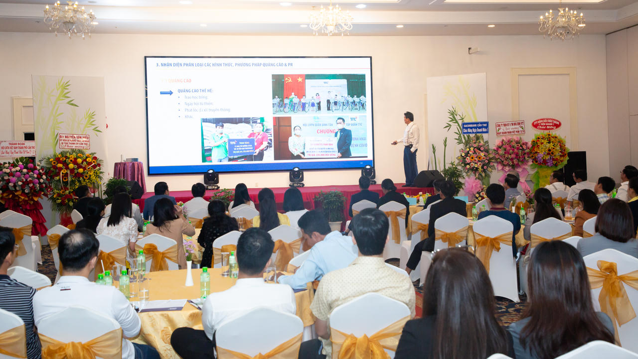 Gần 300 tình nguyện viên tham gia hiến máu tình nguyện tại Cần Thơ