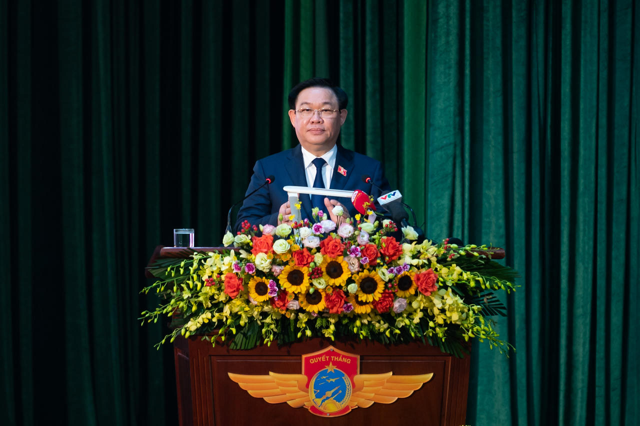 Chủ tịch Quốc hội Vương Đình Huệ dự Lễ Kỷ niệm 60 năm ngày Truyền thống Quân chủng Phòng không – Không quân