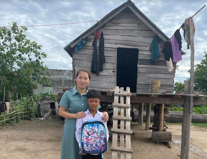 Sáng lên niềm tin từ 'Mẹ đỡ đầu'