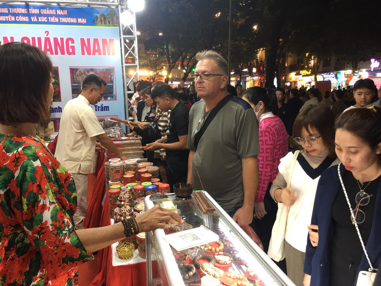 Khai mạc Chương trình “Tự hào hàng Việt Nam”, “Tinh hoa hàng Việt Nam” năm 2023