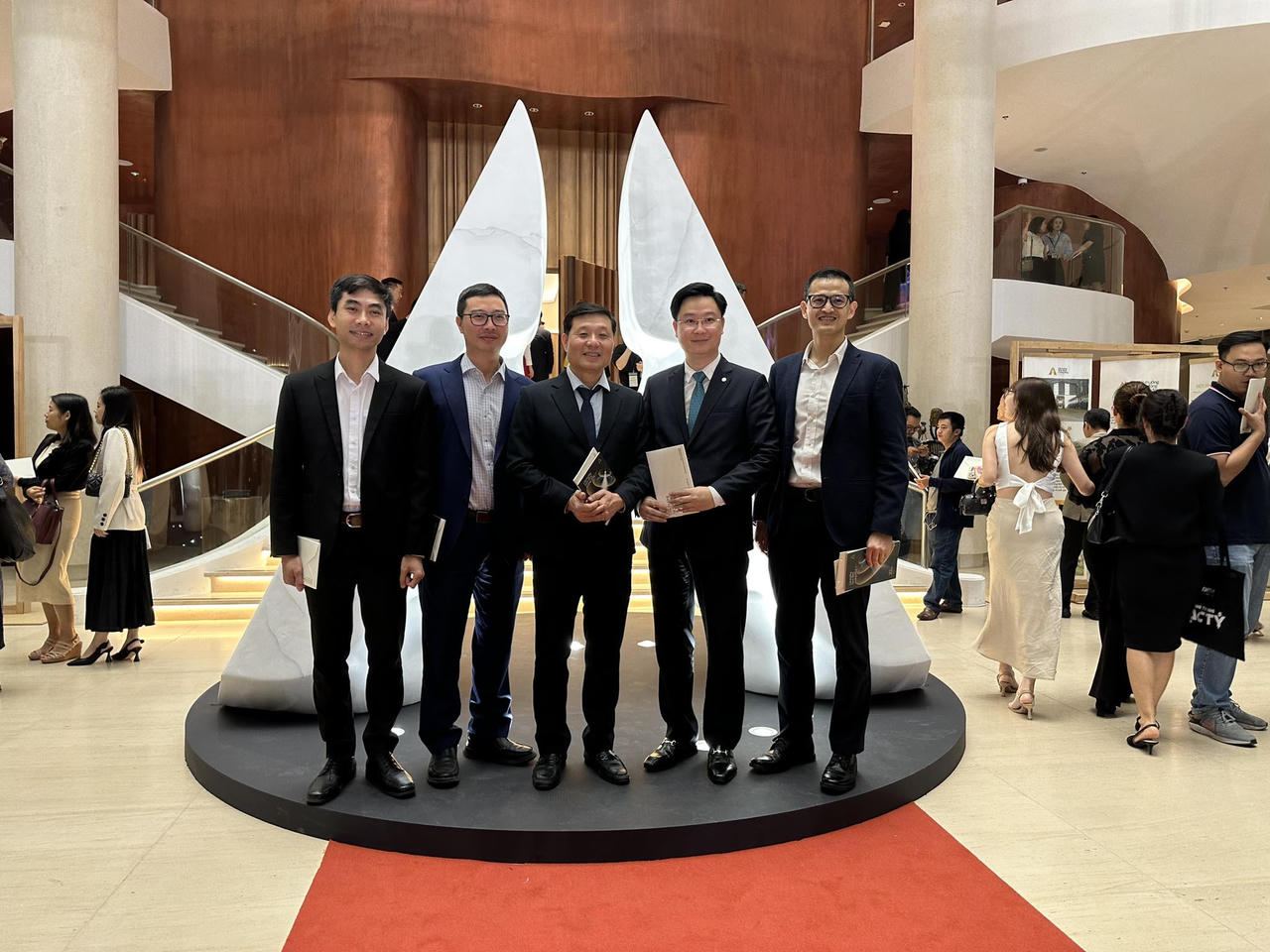 Human Act Prize 2023 vinh danh dự án thiện nguyện 'Thuốc đúng cho em' của Genestory