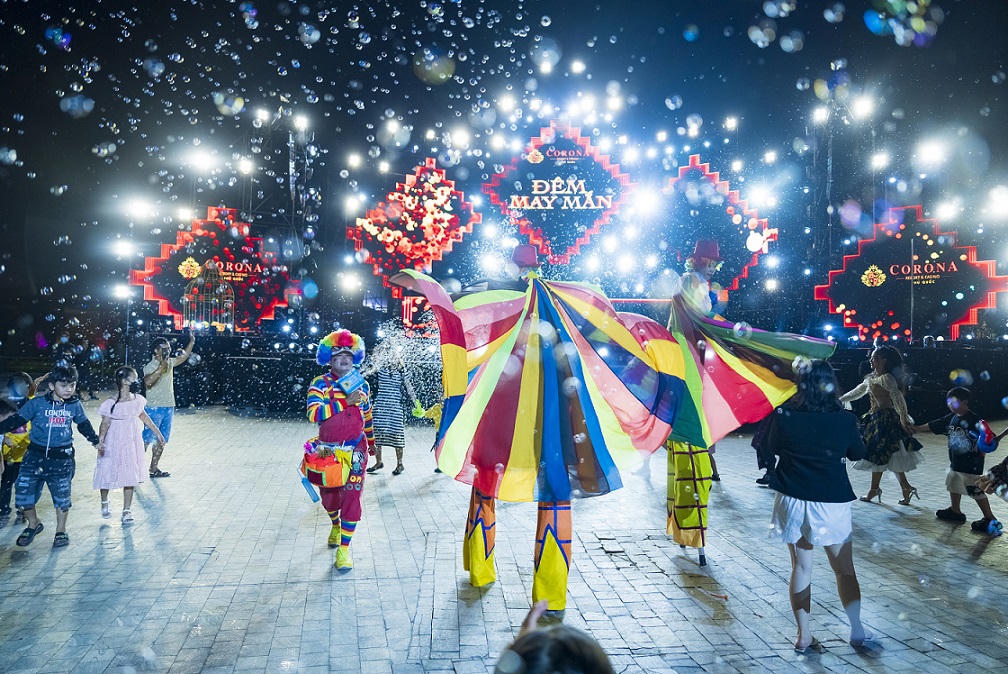 Bùng nổ phong cách đón năm mới 2024 đồng loạt tại Phú Quốc United Center
