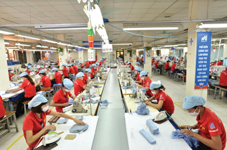 Doanh nghiệp Việt - một năm “vượt sóng cả”