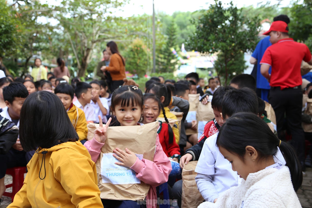 Mùa đông - Mùa chia sẻ yêu thương