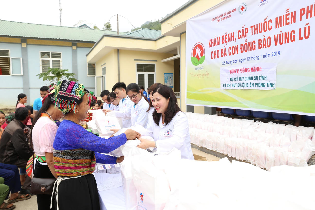 Doanh nhân - Dược sĩ Lê Thị Bình: Đam mê và nỗ lực dẫn lối thành công 