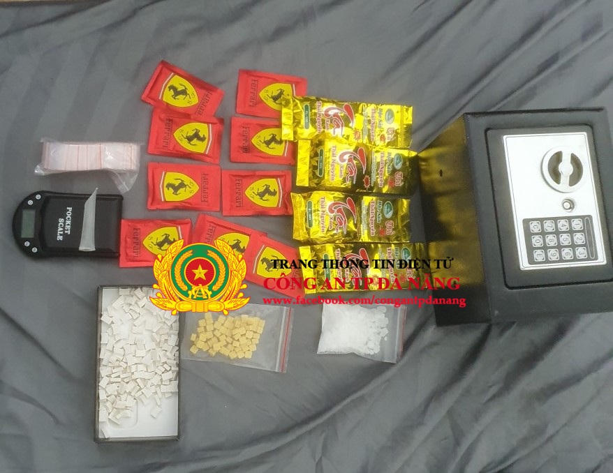 Bắt đối tượng chuyên cung cấp nhiều loại ma túy vùng giáp ranh 