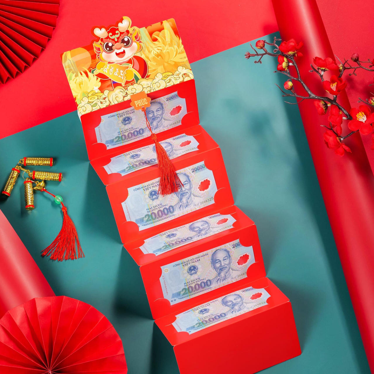 Giáp Tết, người dân đổ xô săn tiền lì xì "độc, lạ"