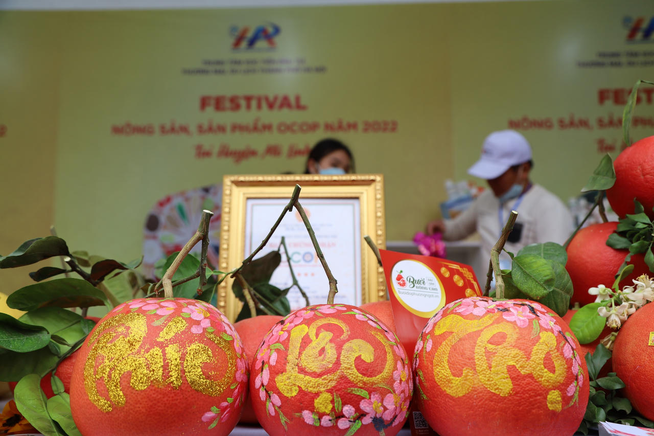 Sản phẩm OCOP 'chạy nước rút' dịp cuối năm: Người thắng lớn, người lo lỗ vốn