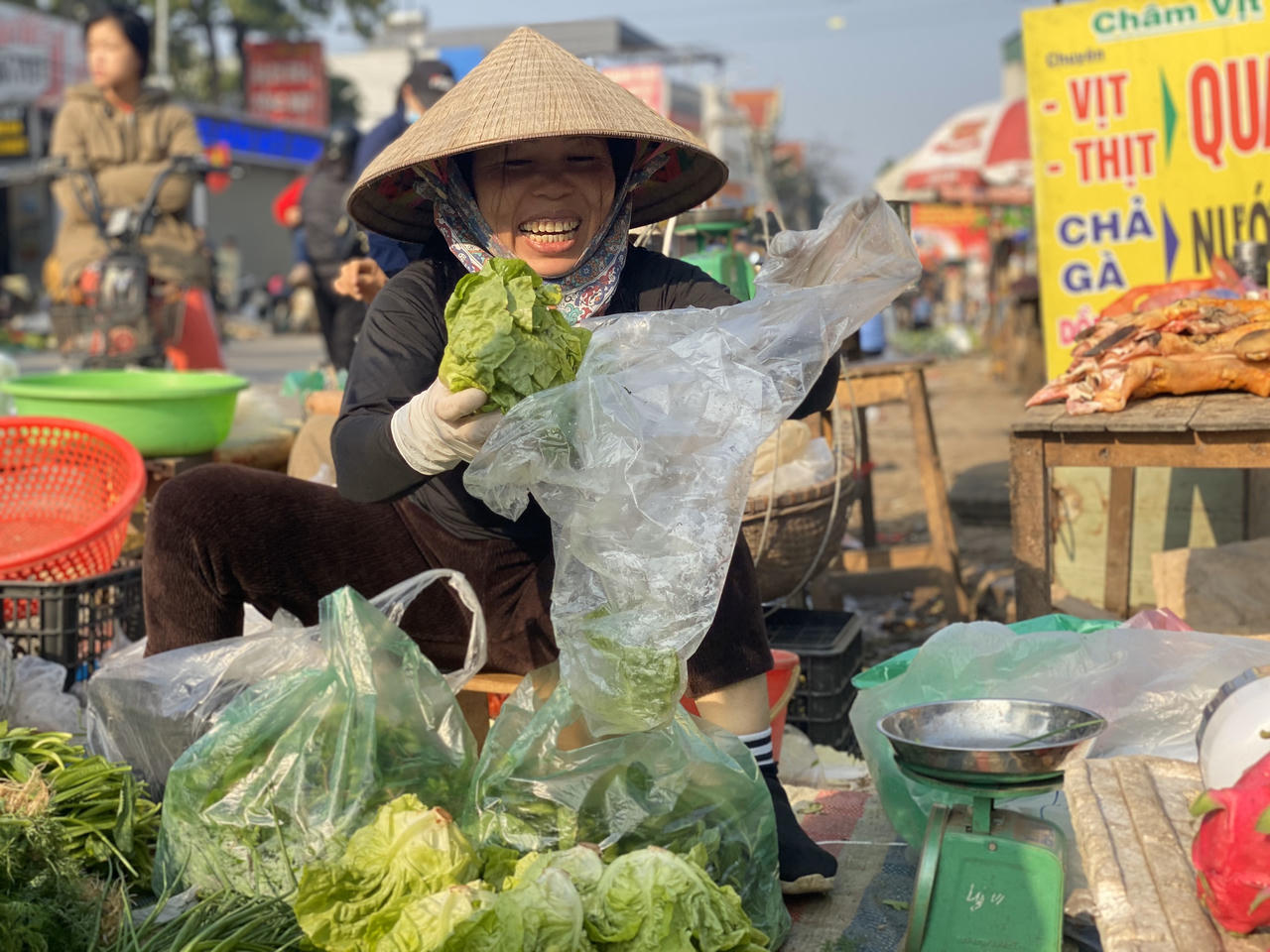 Tưng bừng mở hàng mùng 3 Tết