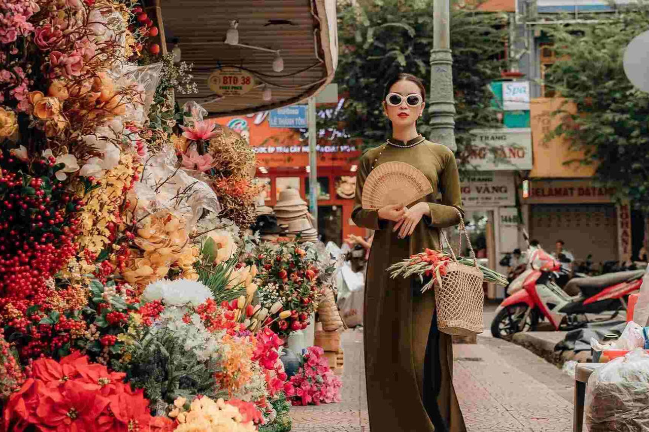 Du xuân cùng áo dài xưa 