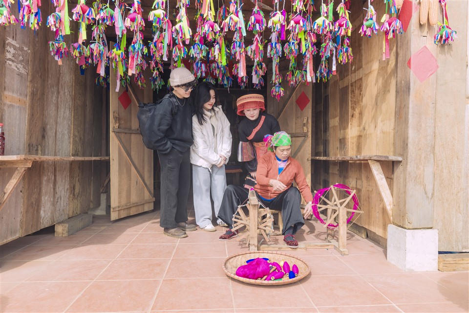 Linh thiêng Lễ Vía Quán Thế Âm Bồ Tát đản sinh trên đỉnh Fansipan 