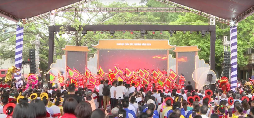 Kỷ niệm 10 năm đón bằng di tích Quốc gia đặc biệt, Chùa Tây Phương gióng trống khai hội