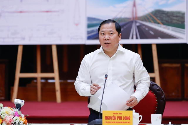 Thủ tướng: Hòa Bình cần đặc biệt chú trọng đầu tư cho con người và hạ tầng chiến lược