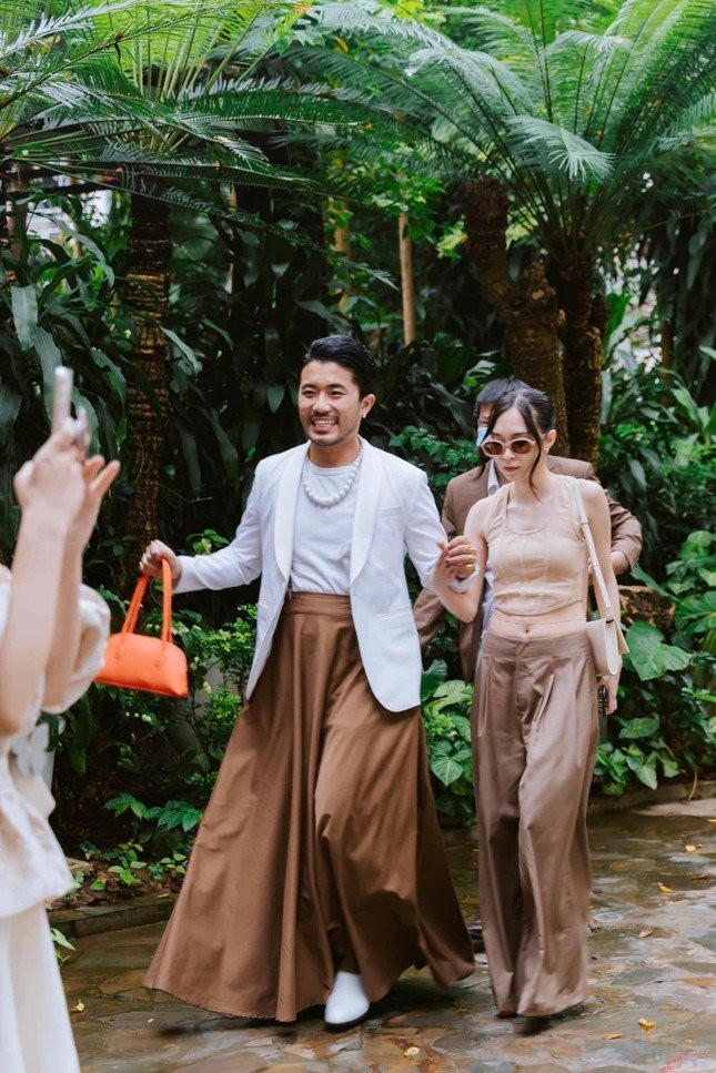 Khi đàn ông không được khóc...