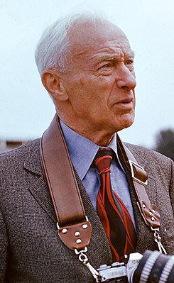 Chuyện ít biết về đạo diễn bộ phim “Việt Nam trên đường thắng lợi”