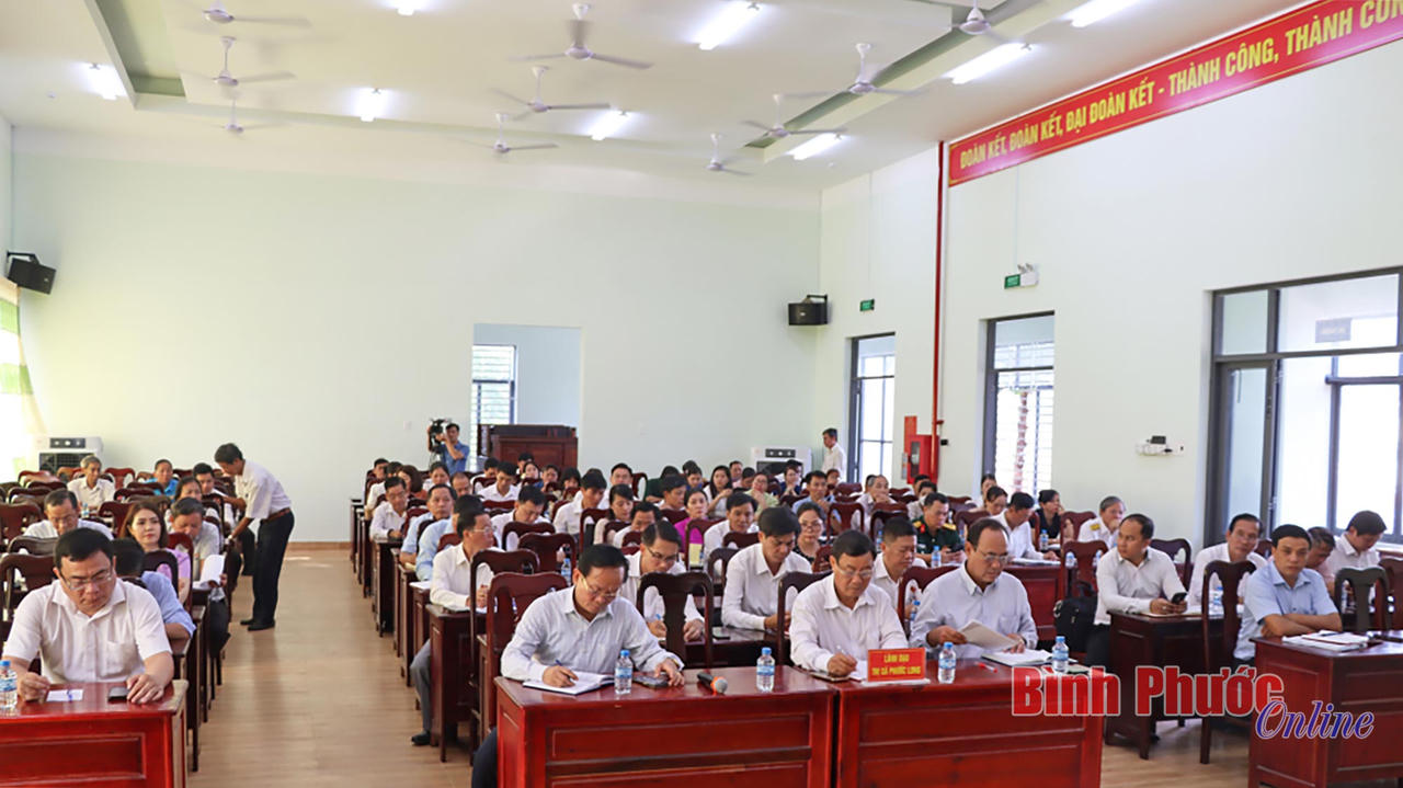 Hoạt động tiếp xúc cử tri trước Kỳ họp thứ 7, Quốc hội khóa XV: Đại biểu Quốc hội giải đáp nhiều vấn đề cử tri quan tâm