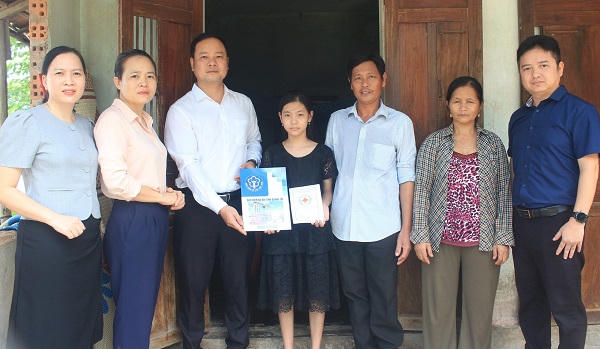 BHXH tỉnh Quảng Trị: 'Hành trình nhân đạo - Trao nhận yêu thương'