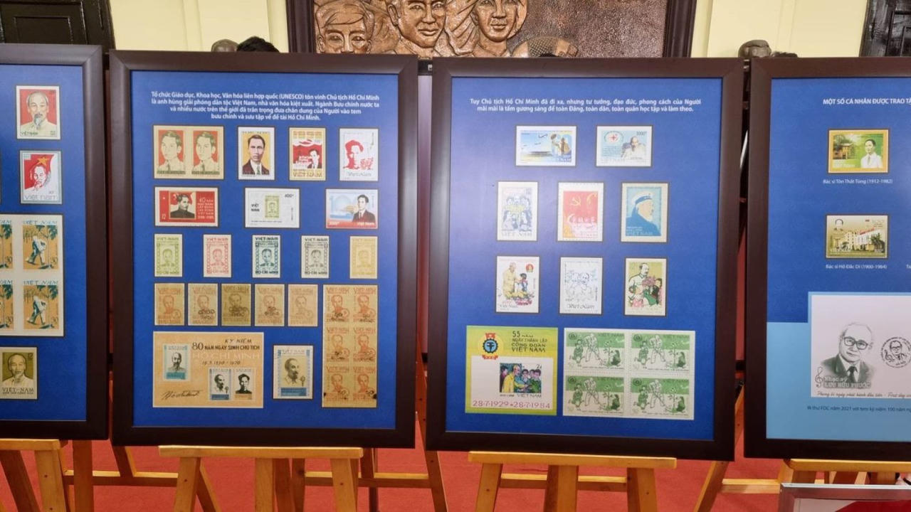 Theo dấu hành trình cách mạng của Bác Hồ qua bưu ảnh và tem