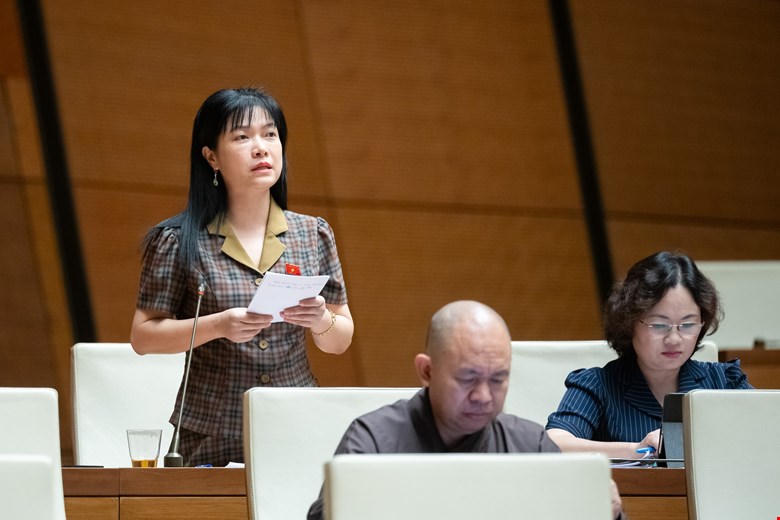 Quy định chặt chẽ việc kinh doanh vận tải hành khách theo hợp đồng