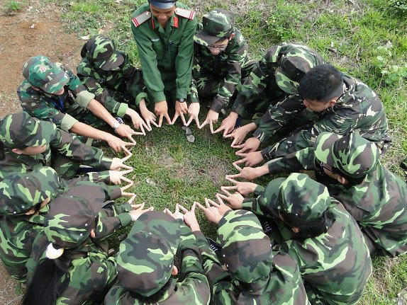 Đừng bỏ tiền triệu mua 'cực hình' cho con 