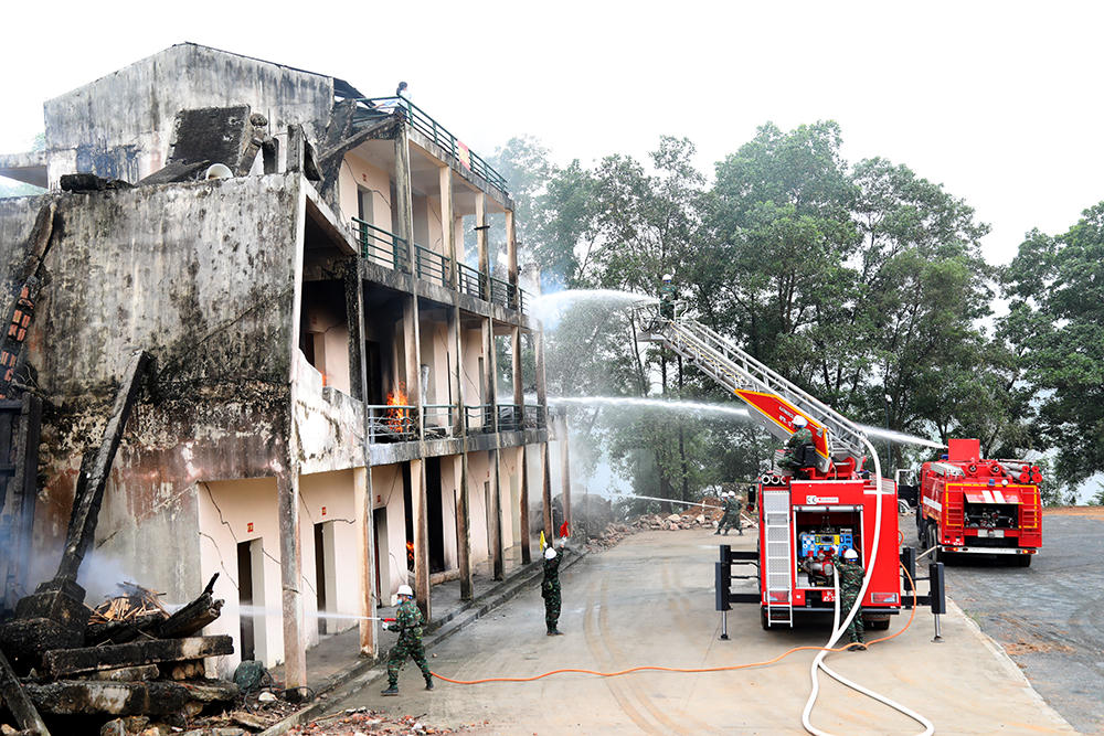 Toàn quân hưởng ứng tháng bảo đảm an toàn vệ sinh lao động