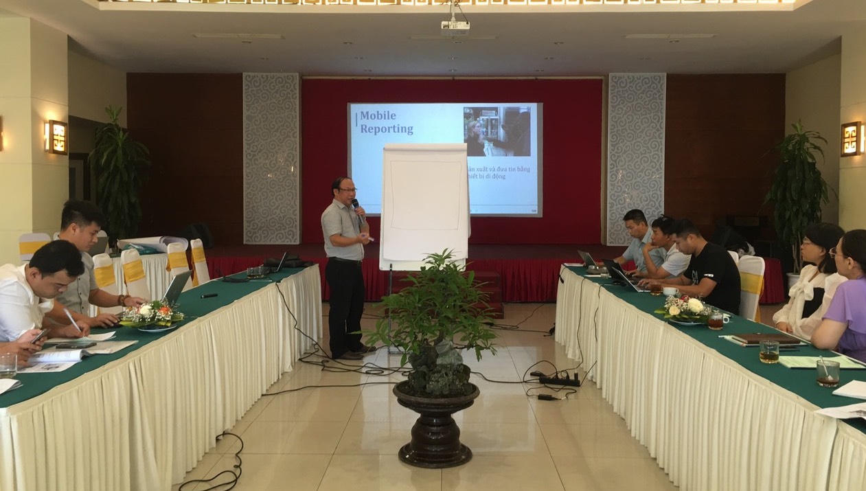 Điện thoại thông minh - công cụ đa năng, đa nhiệm để nhà báo tác nghiệp