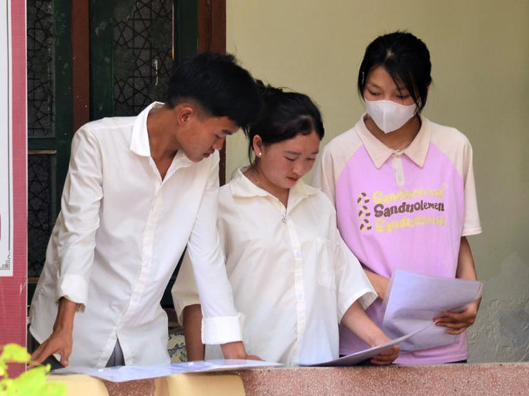 'Tiếp sức' cho sĩ tử cả nước 'vượt' kỳ thi tốt nghiệp THPT