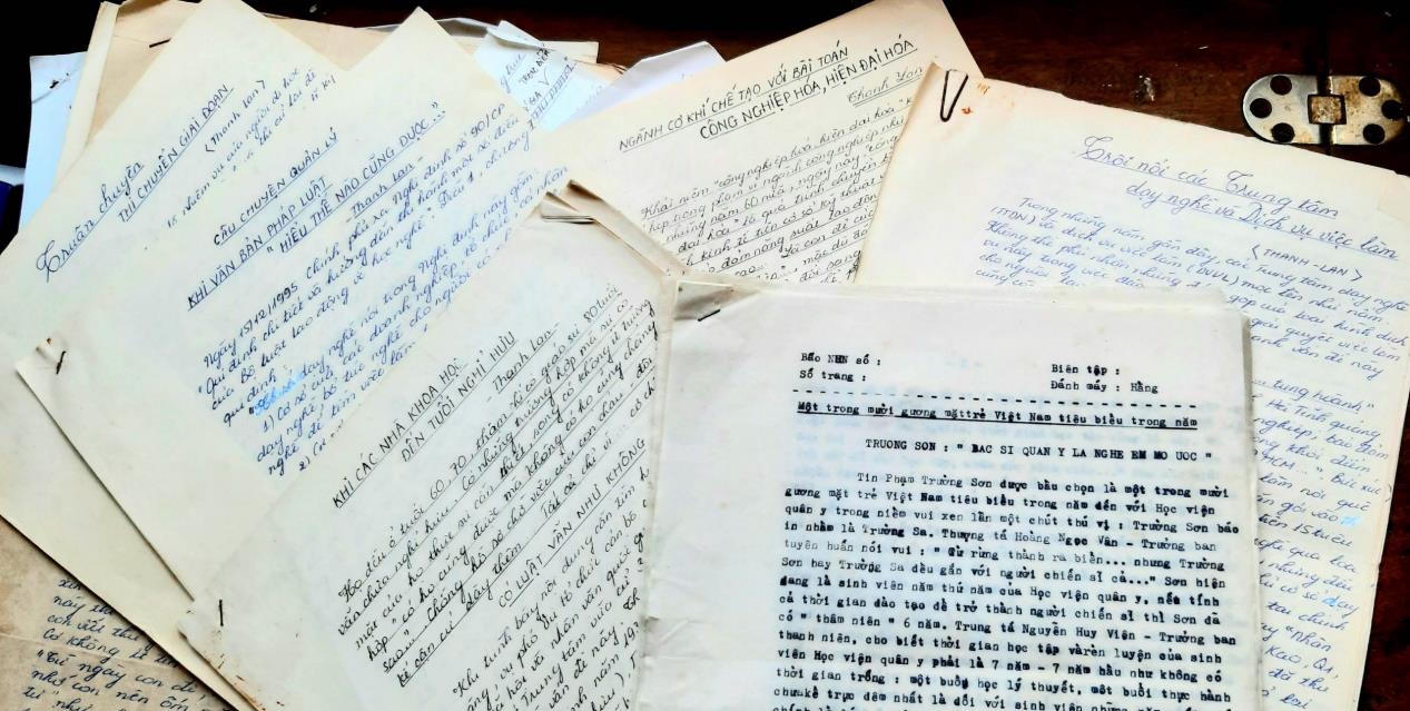 Lứa phóng viên đầu tiên…