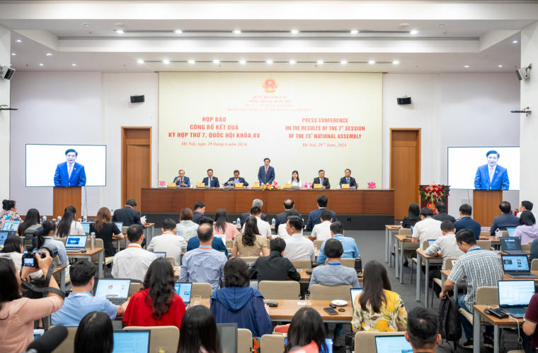 Nhớ những ngày tác nghiệp ở 'hầm' Nhà Quốc hội