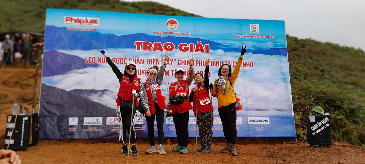 Hẹn nhau ở 'thiên đường mây' Tà Xùa