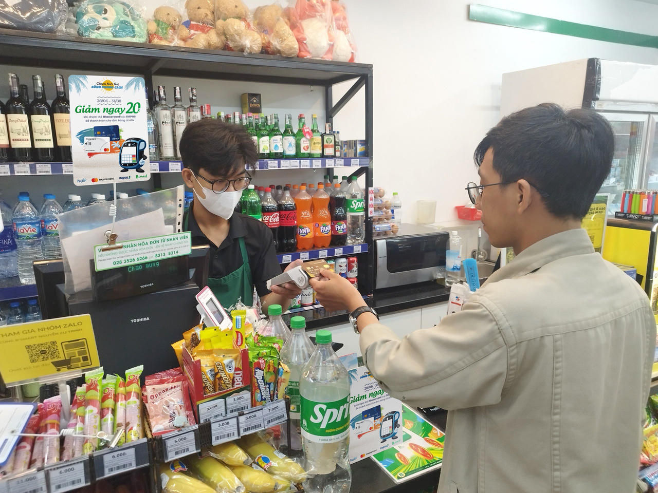 Napas và Mastercard triển khai chiến dịch khuyến mại toàn quốc, đẩy mạnh thanh toán không tiếp xúc 