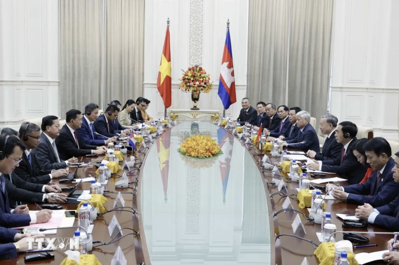 Chủ tịch nước Tô Lâm hội đàm với Thủ tướng Campuchia Hun Manet