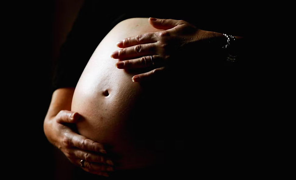 Hoàn thiện pháp luật để ngăn chặn mua bán thai nhi