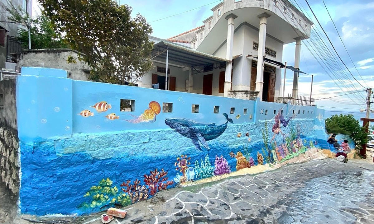 Khám phá ngôi làng ven biển đẹp 'đến từng centimet' ở Bình Định