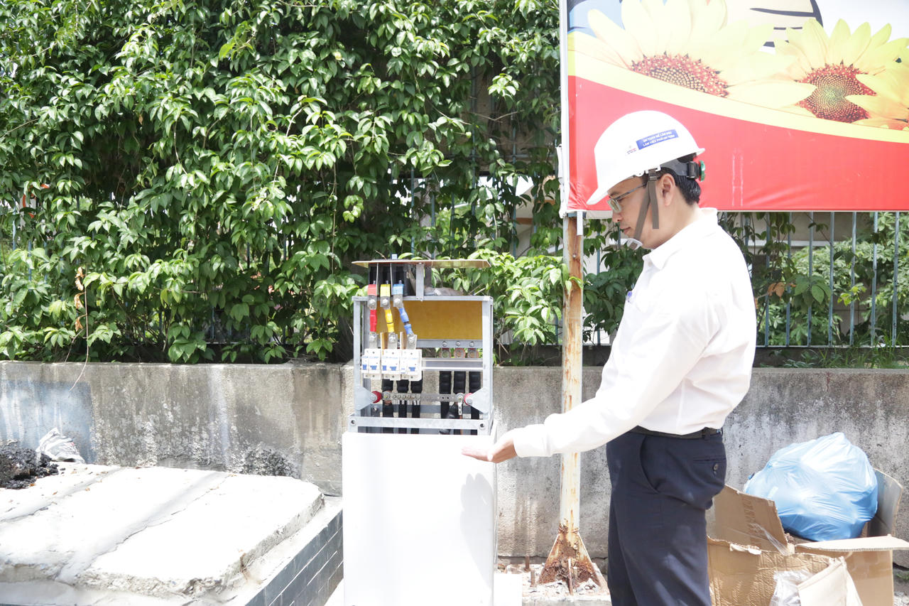 EVNHCMC tăng cường công tác kiểm tra đảm bảo vận hành ổn định lưới điện trong mùa mưa bão